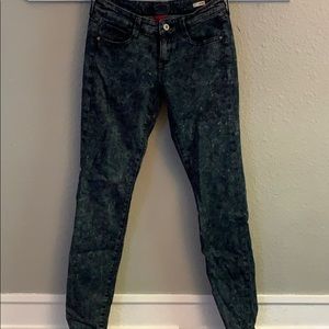 Arizona Jean acid washed jeggings. Loved these...